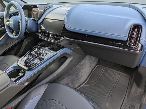 2025 Aston Martin DBX 707