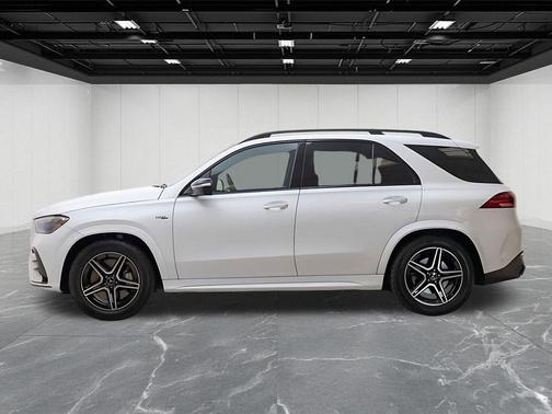 MANUFAKTUR Moonlight White Metallic 2025 Mercedes-Benz AMG GLE 53 4MATIC+