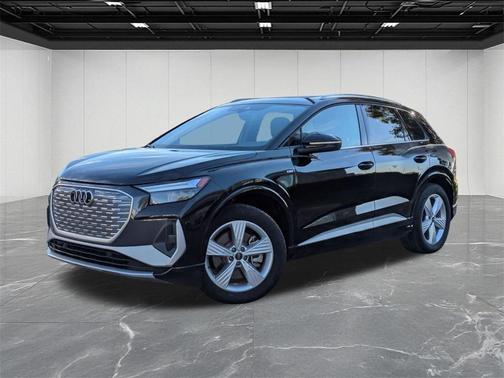2024 Audi Q4 e-tron Premium Plus 55 quattro