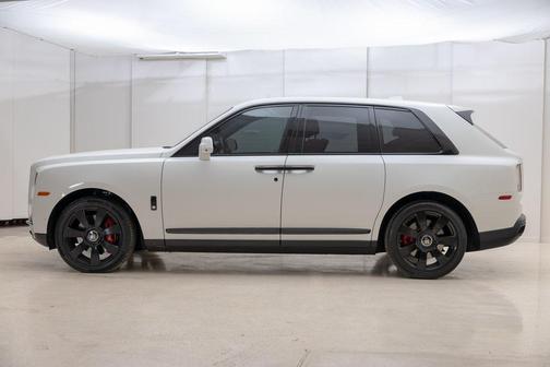 2023 Rolls-Royce Cullinan 