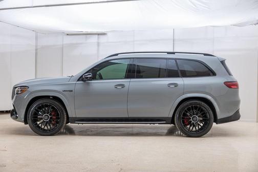 2025 Mercedes-Benz AMG GLS 63 Base