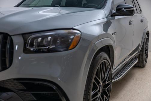 2025 Mercedes-Benz AMG GLS 63 Base