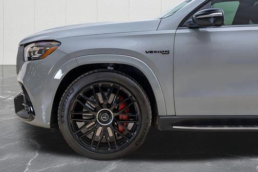 2025 Mercedes-Benz AMG GLS 63 Base