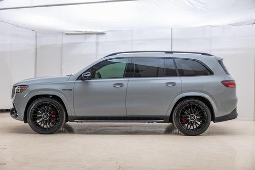 2025 Mercedes-Benz AMG GLS 63 Base