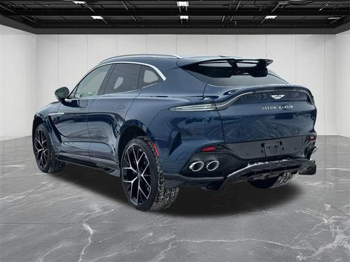 2026 Aston Martin DBX 707
