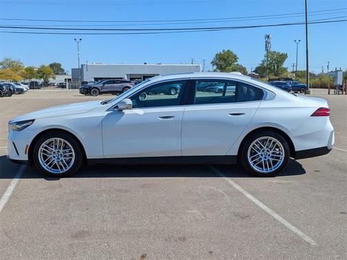 2024 BMW 530 i xDrive