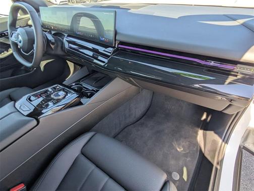 2024 BMW 530 i xDrive