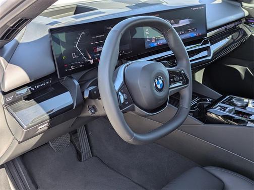 2024 BMW 530 i xDrive