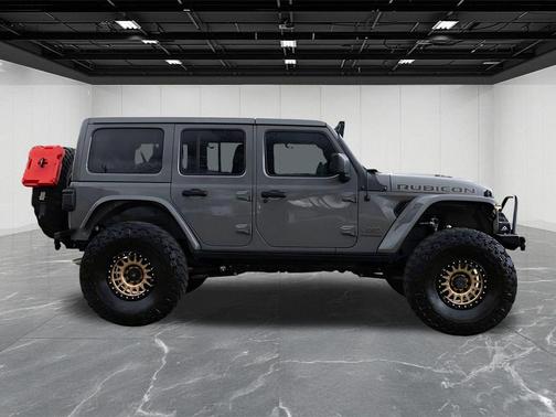 Sting-Gray Clearcoat 2023 Jeep Wrangler Rubicon 392