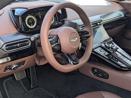 2026 Aston Martin Vantage Base