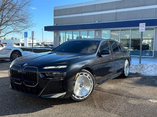 2025 BMW 760 xDrive