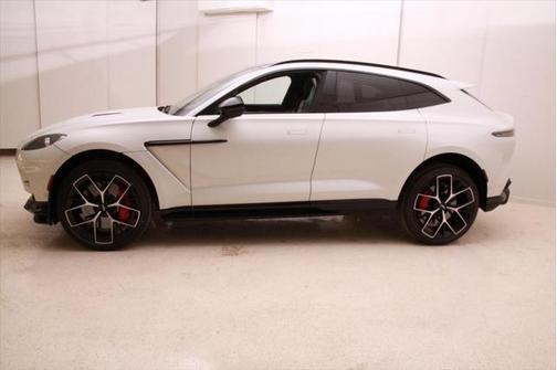 2025 Aston Martin DBX 707