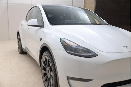 2024 Tesla Model Y Long Range Dual Motor All-Wheel Drive