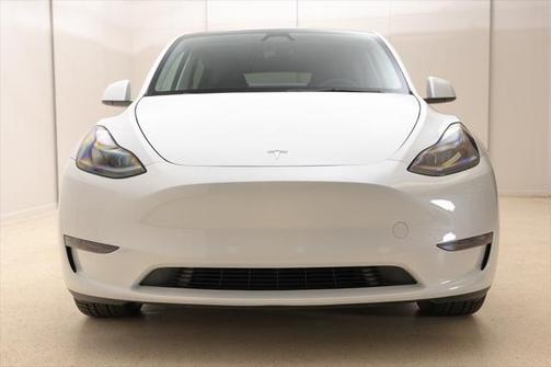 2024 Tesla Model Y Long Range Dual Motor All-Wheel Drive