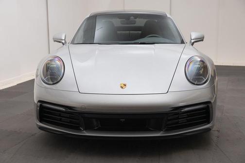 2024 Porsche 911 Carrera