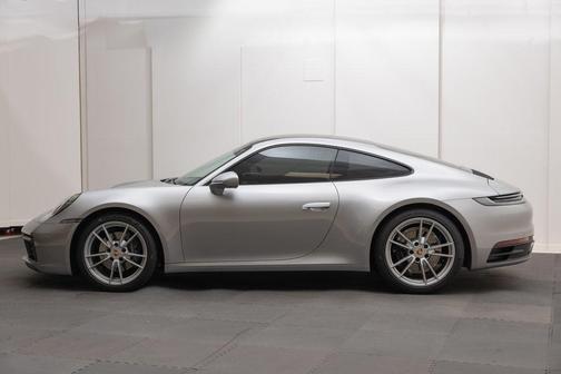 2024 Porsche 911 Carrera