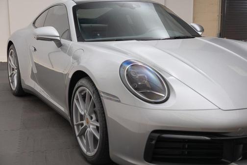 2024 Porsche 911 Carrera
