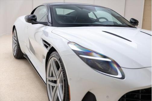 2025 Aston Martin DB12
