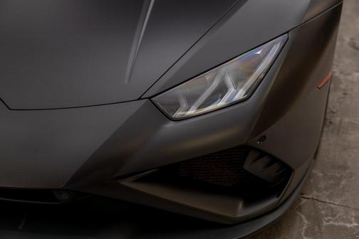 2020 Lamborghini Huracan EVO Base