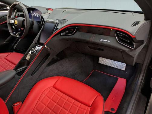 2024 Ferrari Roma Base