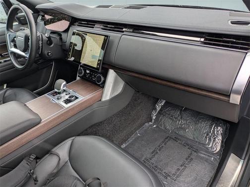 2023 Land Rover Range Rover P400 SE