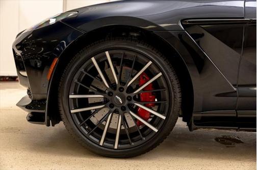 2024 Aston Martin DBX 707