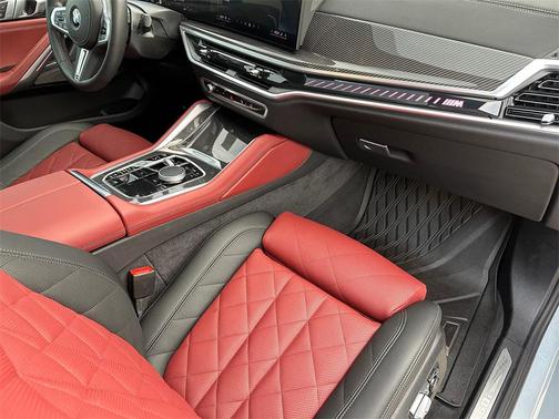 2026 BMW X6 M60i
