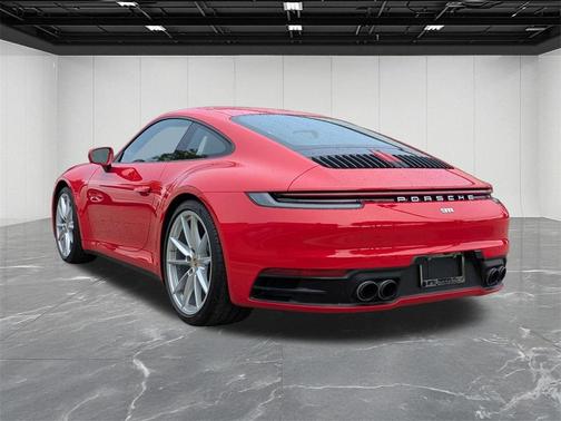 2024 Porsche 911 Carrera 4