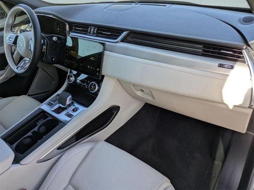 2025 Jaguar F-PACE R-Dynamic S P250 AWD Automatic