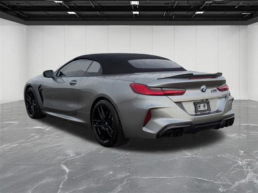 2022 BMW M8 Competition