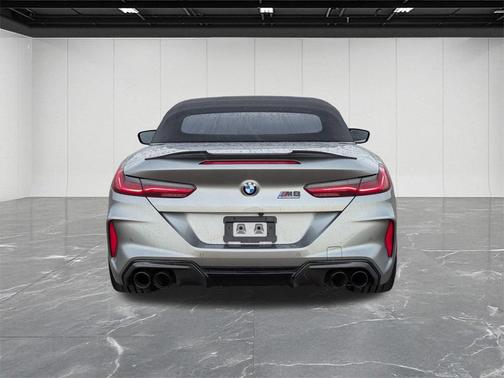 2022 BMW M8 Competition