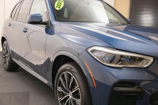 2023 BMW X5 M50i