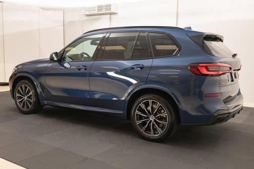 2023 BMW X5 M50i