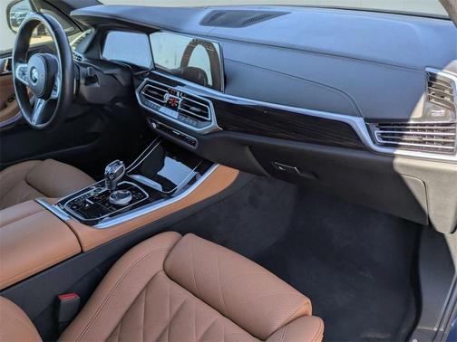 2023 BMW X5 M50i
