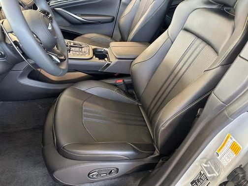 Apex Grey 2026 Aston Martin DBX 707