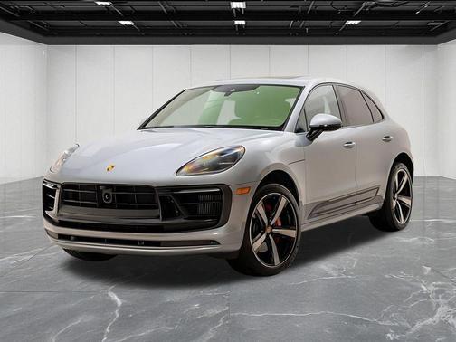 Dolomite Silver Metallic 2024 Porsche Macan Macan
