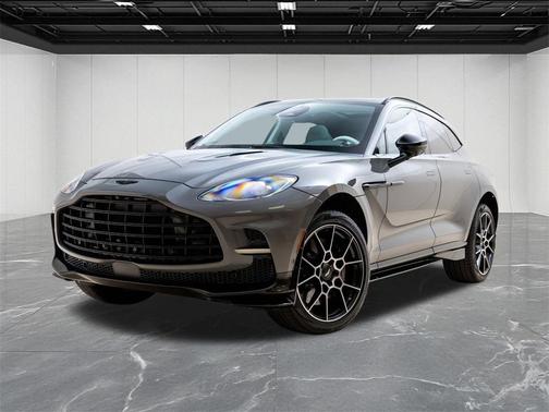 2025 Aston Martin DBX 707