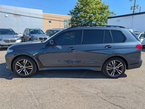 2022 BMW X7 xDrive40i