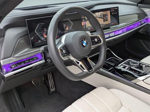 2025 BMW 760 xDrive