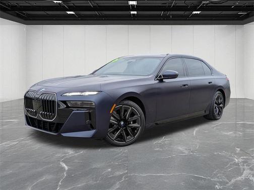 2025 BMW 760 xDrive