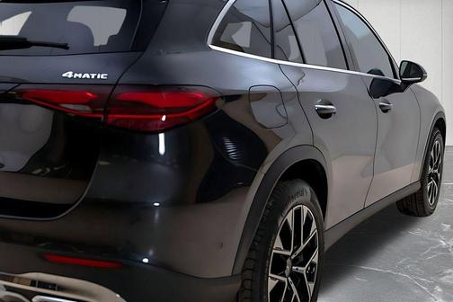 2025 Mercedes-Benz GLC 350e Base