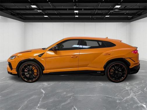 2024 Lamborghini Urus S