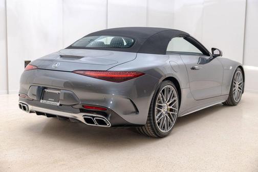 2022 Mercedes-Benz AMG SL 63 Base