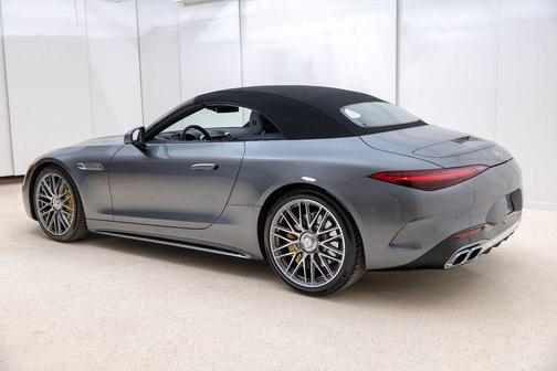 2022 Mercedes-Benz AMG SL 63 Base