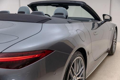 2022 Mercedes-Benz AMG SL 63 Base