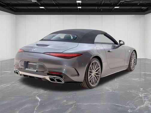 2022 Mercedes-Benz AMG SL 63 Base