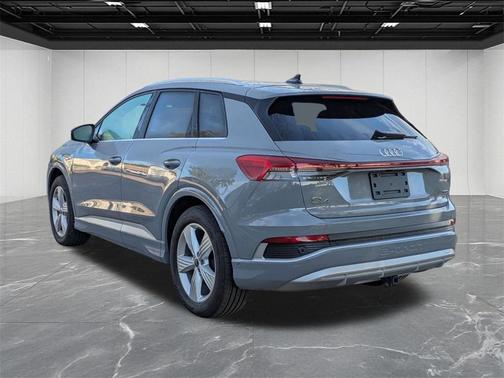 2024 Audi Q4 e-tron Premium Plus 55 quattro
