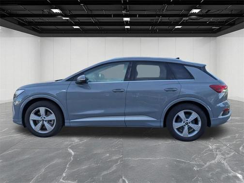 2024 Audi Q4 e-tron Premium Plus 55 quattro
