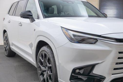 2024 Lexus TX 500h F SPORT Luxury