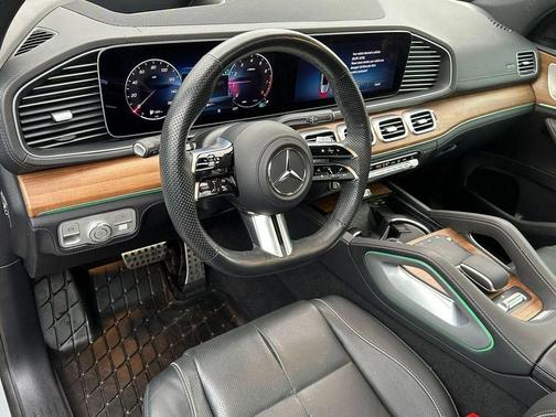 2024 Mercedes-Benz GLS 580 4MATIC